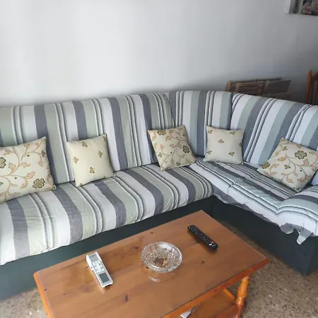 Apto En Conil Con Plaza De Parking Y Aire Acondicionado